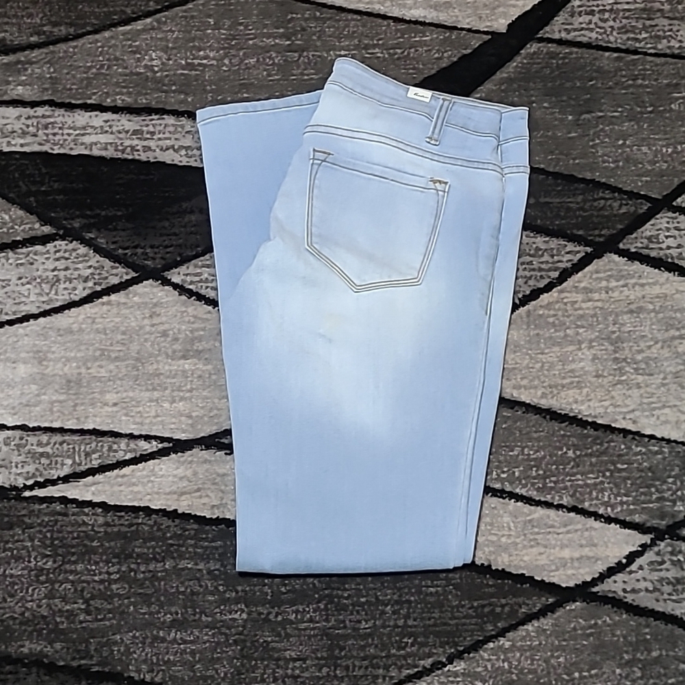 KANCAN LOS ANGELES LIGHT WASH SKINNY DENIM JEAN